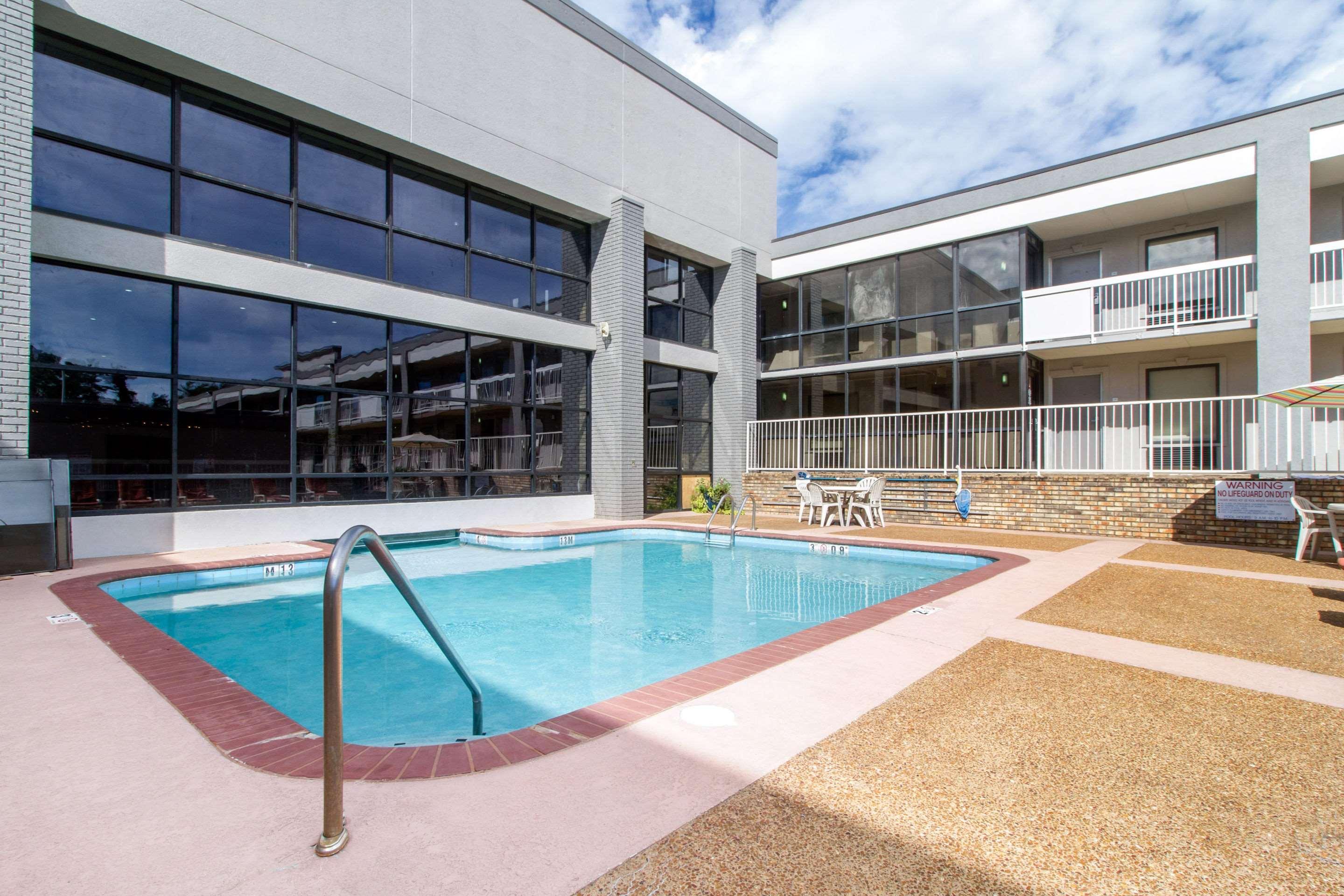 Quality Inn Cookeville Exterior photo